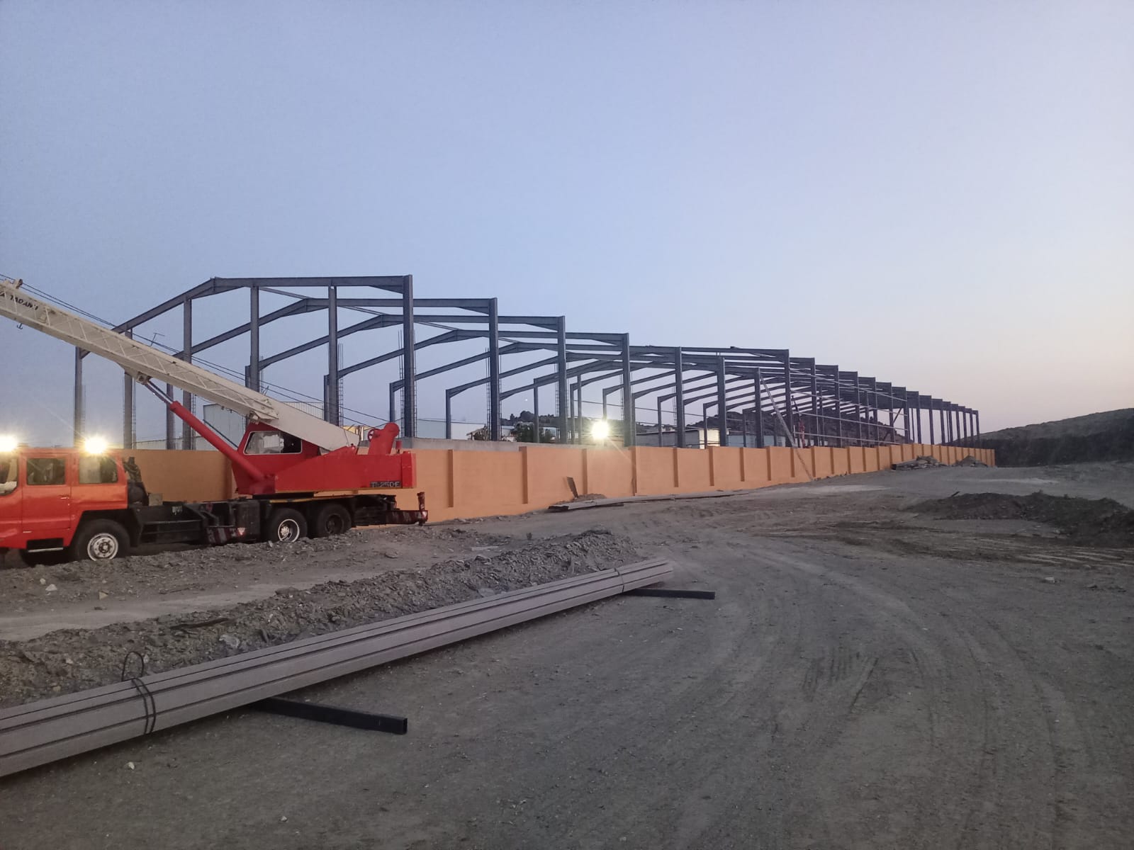 هنجر ورشة عمل